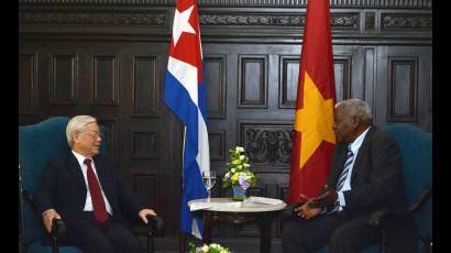 El Capitolio fue sede del encuentro con Esteban Lazo.
