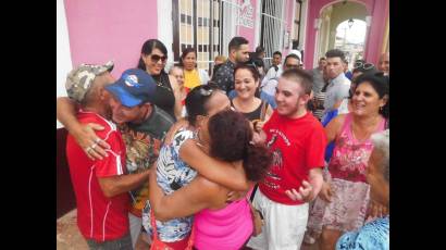 Más fotos, Homenaje a personal médico