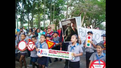Los diferentes círculos infantiles, como el de Transito, también participaron en la marcha infantil.  