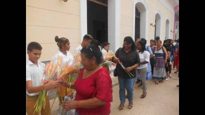 Más fotos, Homenaje a personal médico