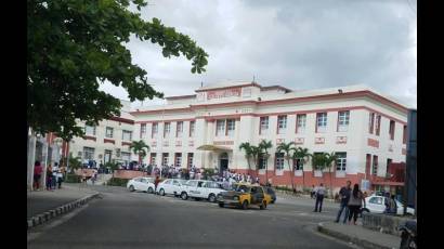 Hospital Calixto García se prepara para recibir sobrevivientes del accidente aéreo en La Habana