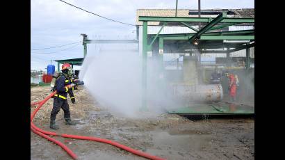 Simulacro de escape de cloro, Refinería Ñico López