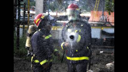 Simulacro de escape de cloro, Refinería Ñico López