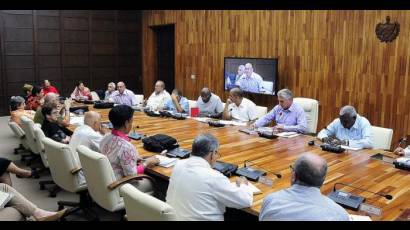 Participó Díaz-Canel en reunión del Grupo Gubernamental de Apoyo a la capital