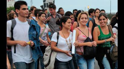 Jóvenes cubanos