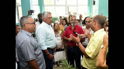 El Presidente de los Consejos de Estado y de Ministros, Miguel Díaz-Canel Bermúdez 9