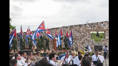 Desde el arte también se evocó a los iniciadores de nuestra primera guerra por la libertad de Cuba y se ratificó el compromiso de defender siempre la Revolución.