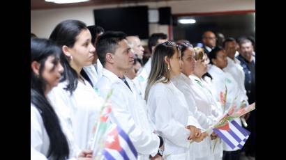 Recibimiento del primer vuelo proveniente de Brasil 