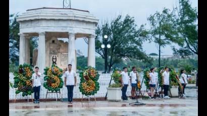 Solemnidad en el homenaje a los estudiantes de Medicina