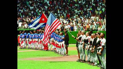A dos décadas del choque con los Orioles, el béisbol cubano y estadounidense se unió definitivamente.