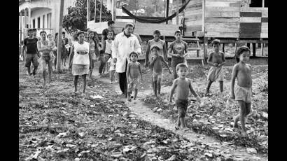 Los médicos cubanos partieron hacia Brasil para asegurar la atención médica a la mayor cantidad de la población brasileña