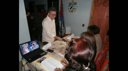 Desde Venezuela se honra la urna de la patria (2)