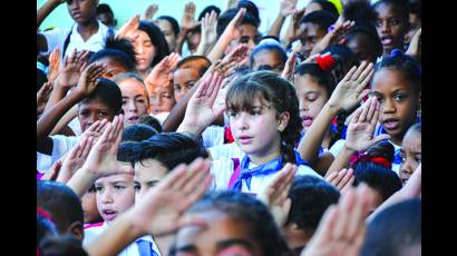 El futuro de una nación está también en el respeto a sus símbolos.