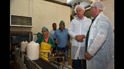 La fábrica del helado Coppelia estuvo en la agenda de visita gubernamental