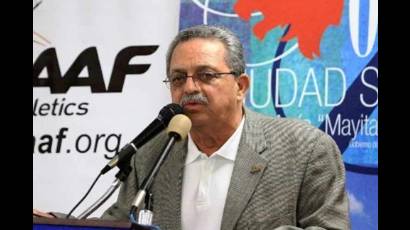 Víctor López