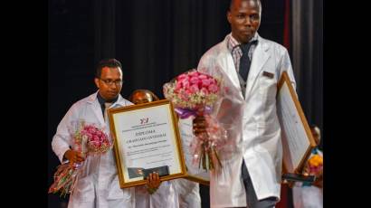 Graduación XV de la Escuela Latinoamericana de Medicina, ELAM, Teatro Karl Marx