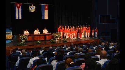 Díaz-Canel, Machado Ventura, Valdés Mesa y Lazo asistieron a la sesión solemne de la Asamblea Provincial del Poder Popular en Granma. 