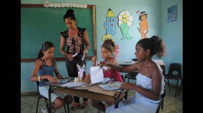 Educar construyendo un país