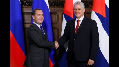 Cuban president and Russian PM Dimitri Medvedev hold talks in Moscow