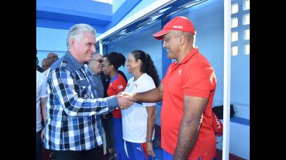 En el complejo recreativo Marcelo Salado, el Jefe de Estado Miguel Díaz-Canel se encontró con glorias del deporte de Cuba.
