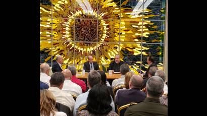 Desde el Palacio de la Revolución se transmitió la Mesa Redonda de este lunes.