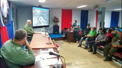 Consejo de Defensa Municipal adopta medidas para minimizar riesgos ante azotes de Laura