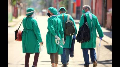 Equipo de médicos