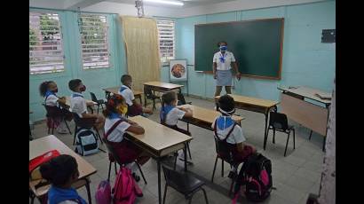 El distanciamiento en el aula. Isla de la Juventud