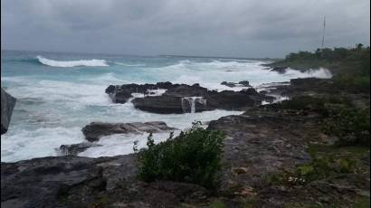 Marejadas en Isla de la Juventud provocadas por Eta