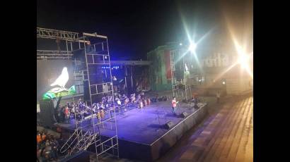 Velada política-cultural en homenaje a Fidel