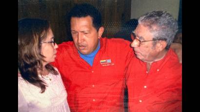 Junto a Chávez 