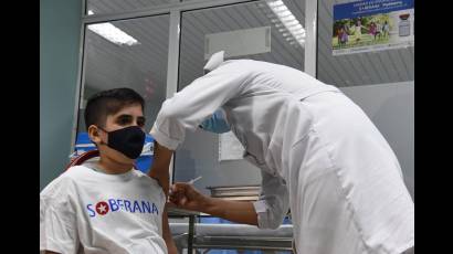Gabriel estuvo entre los primeros voluntarios del ensayo clínico en pacientes pediátricos con Soberana 02