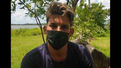 Dariel siente orgullo por ayudar a salvar vidas en Cuba