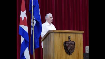 Encuentro de Miguel Díaz-Canel con trabajadores del Centro para el Control Estatal de Medicamentos, Equipos y Dispositivos Médicos