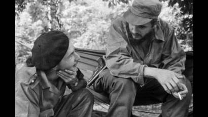 Raúl y Fidel, hermanos de sangre y de ideas.