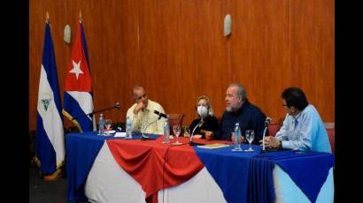 El Primer Ministro cubano, intercambió este martes con integrantes de los movimientos de solidaridad con la Mayor de las Antillas y cubanos residentes en Nicaragua. 