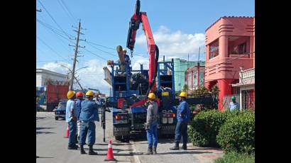 Contingentes de Etecsa y la Empresa Eléctrica