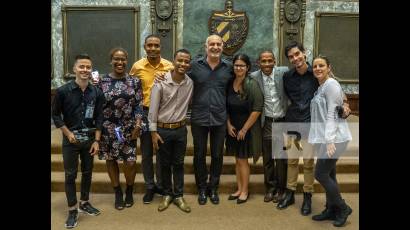 Celebran centenario de la revista universitaria Alma Mater