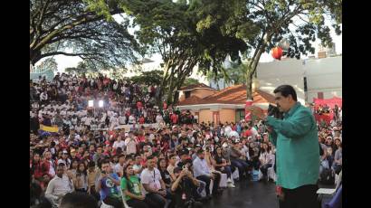 El presidente de la República Bolivariana de Venezuela, Nicolás Maduro Moros, inauguró este lunes el 19no. Congreso Latinoamericano y Caribeño de Estudiantes.