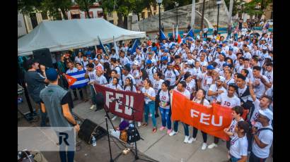 Cantata en el Parque a los Mártires Universitarios 