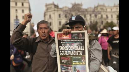 Manifestaciones contra el Congreso que destituyó a Pedro Castillo.