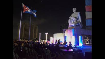 Celebración por el aniversario 170 del natalicio de José Martí