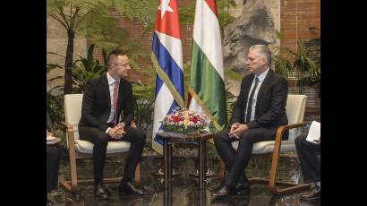Presidente Díaz-Canel y Péter Szijjártó