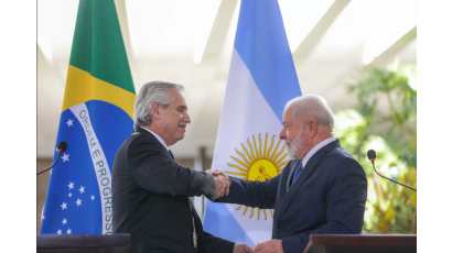 Alberto Fernández felicitado por Lula