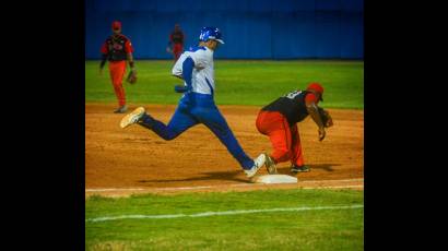 Industriales vs Santiago de Cuba