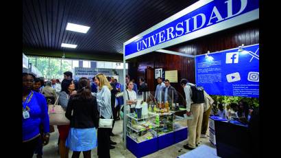 Inauguración de la feria expositiva de las universidades. 