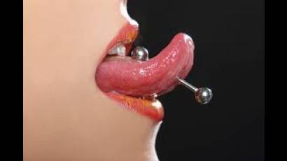 El piercing en la lengua