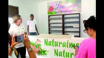 Este proyecto funciona como la primera mipyme estatal dedicada a la producción y comercialización de medicamentos naturales. 