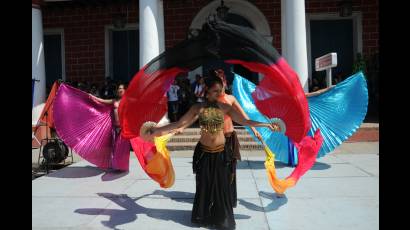 A la Loma de la Cruz y de Romerías