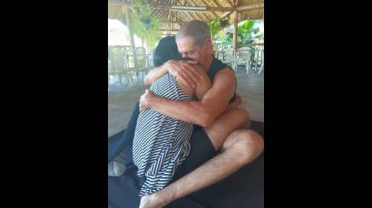 La demostración de afectos en una relación de muchos años es crucial para mantener la cercanía física. 